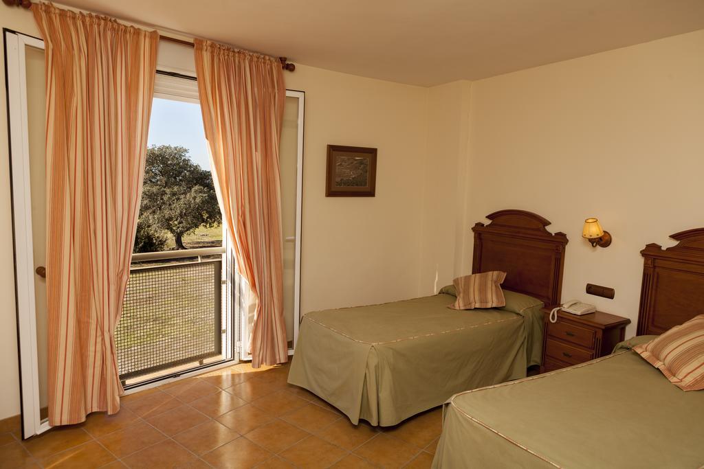 Hotel Paraje La Lambra Rus Exterior photo